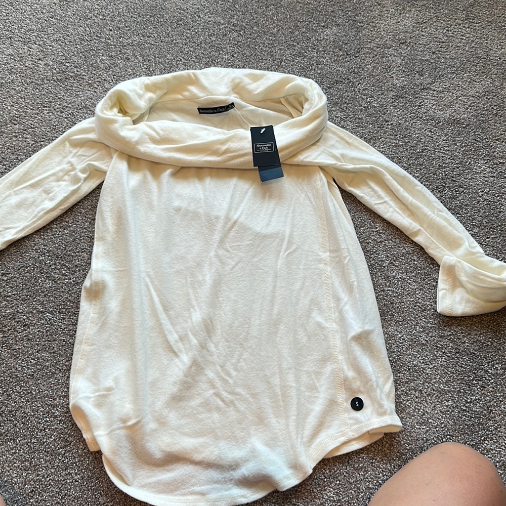 Abercrombie boat neck sweater